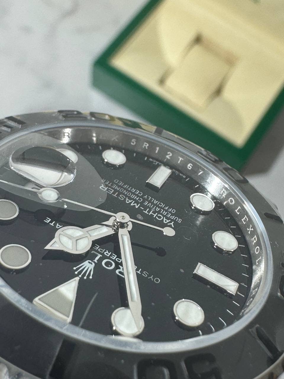 Часы Rolex Oyster Perpetual Date — фото 3