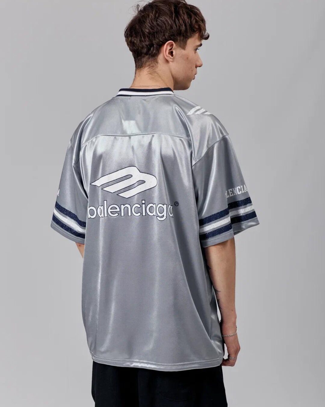 Футболка Balenciaga — изображение 2
