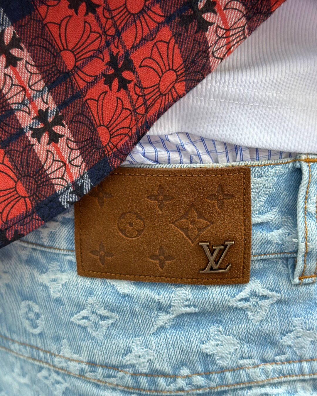 Джинсы Louis Vuitton — изображение 3