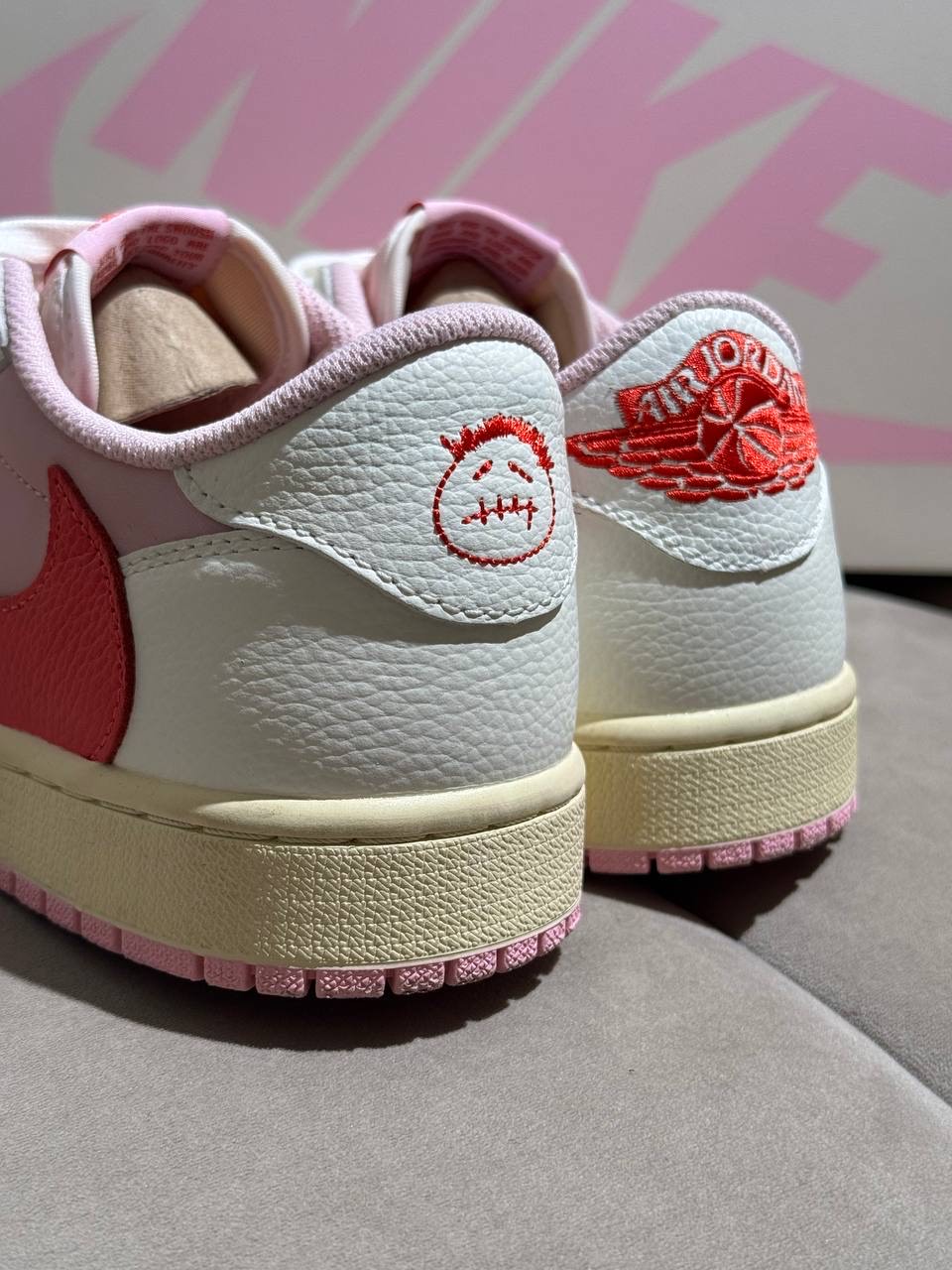 Кеды Travis Scott X Air Jordan 1 OG Sai Tropical Pink — фото 5