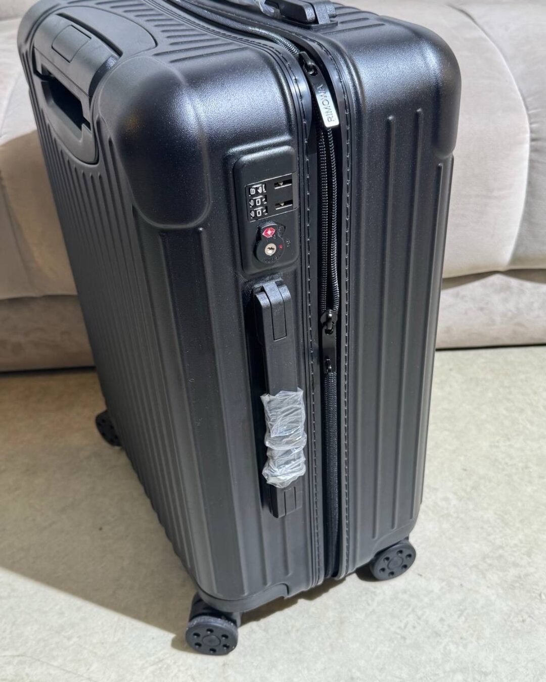 Чемодан Rimowa — изображение 7