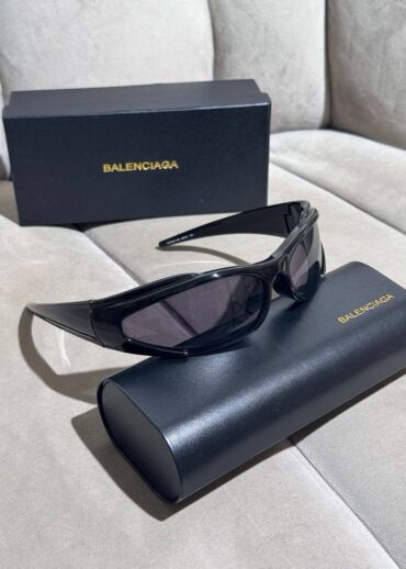 Очки Balenciaga