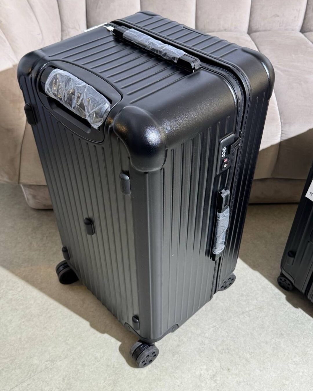 Чемодан Rimowa — изображение 2