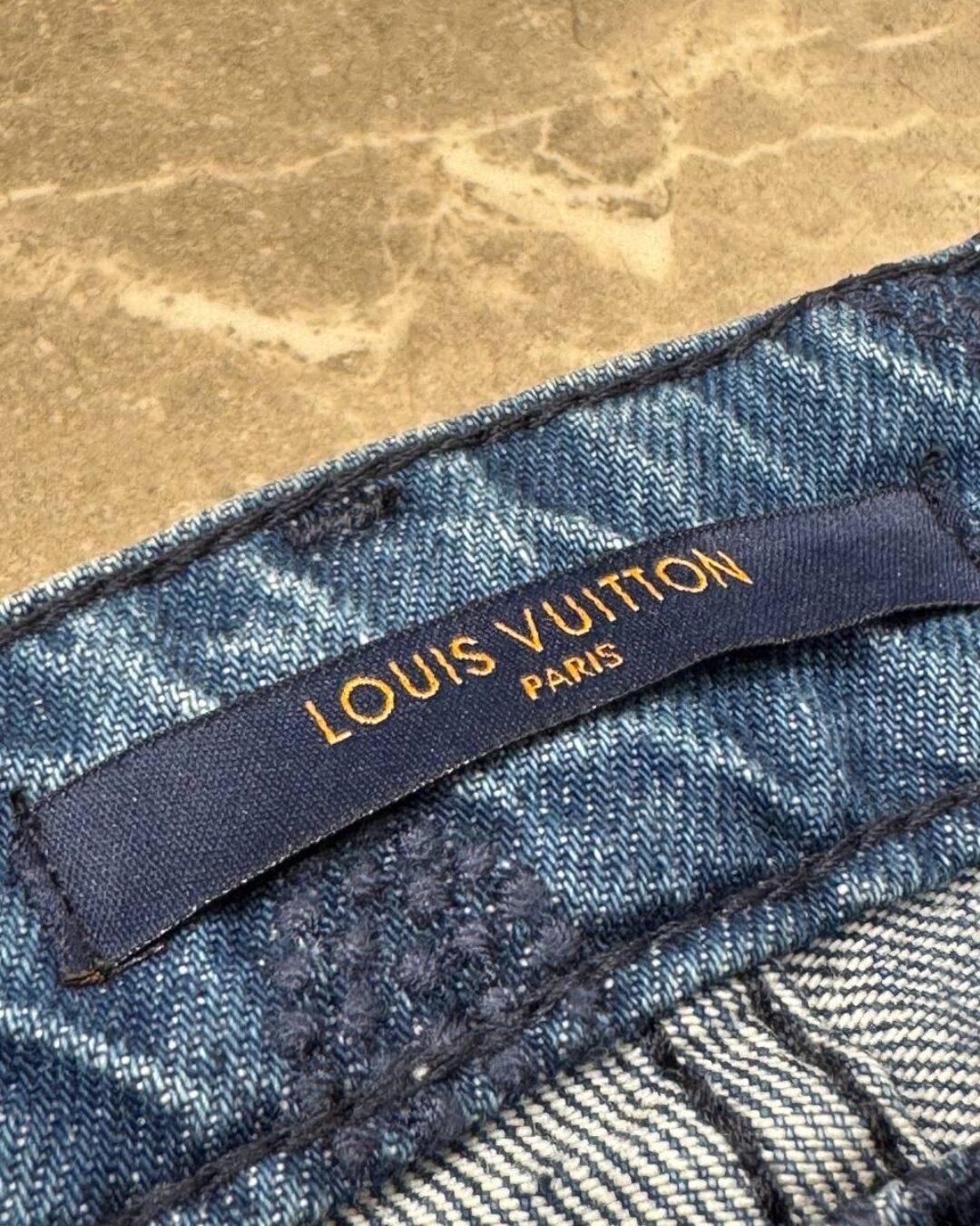 Джинсы Louis Vuitton — изображение 6