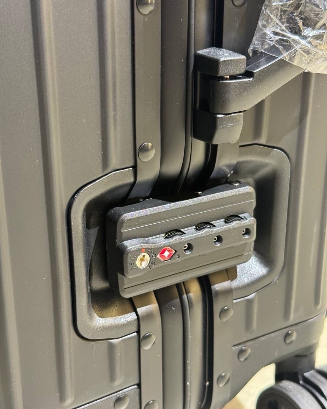 Чемодан Rimowa — изображение 7