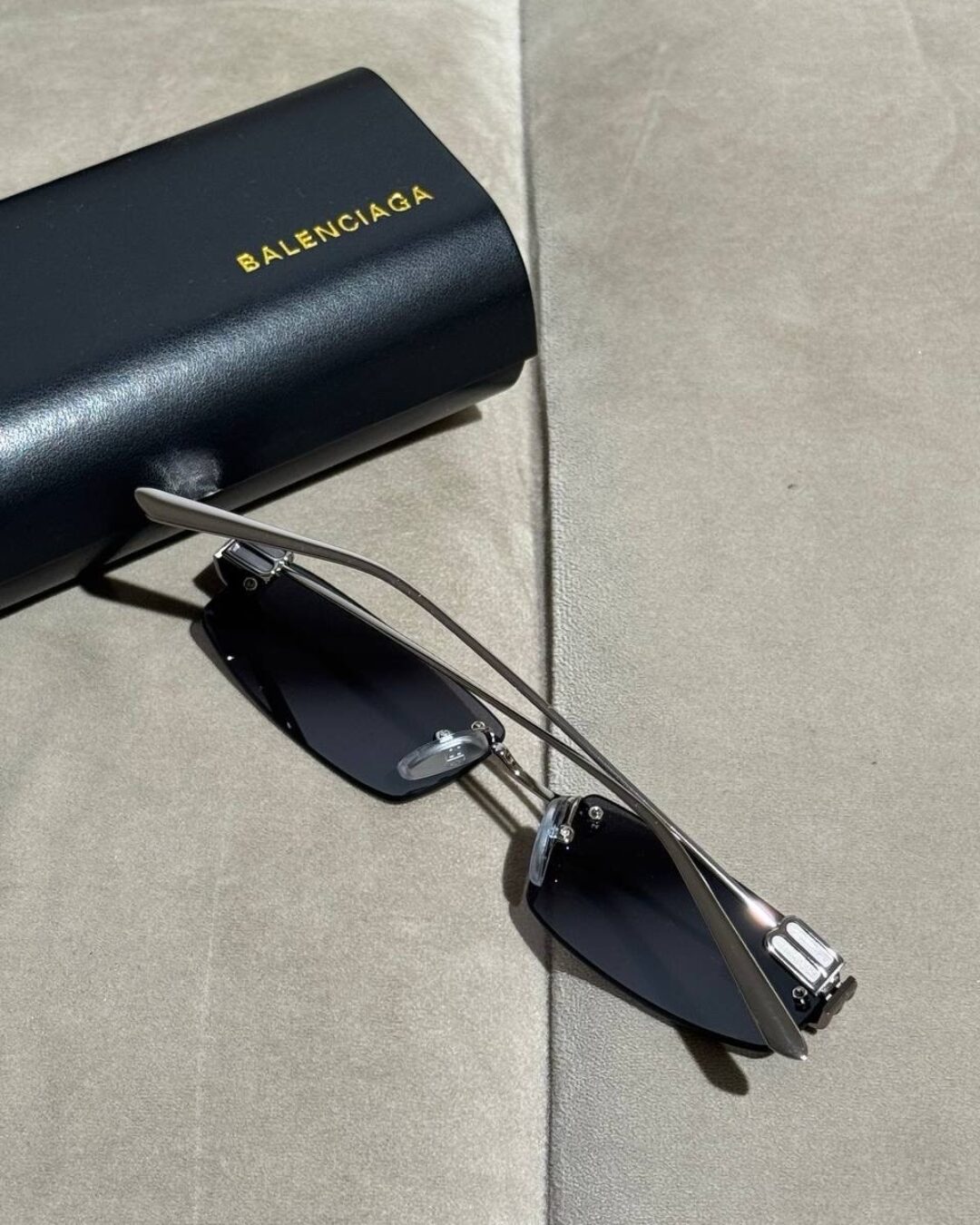 Очки Balenciaga — изображение 6
