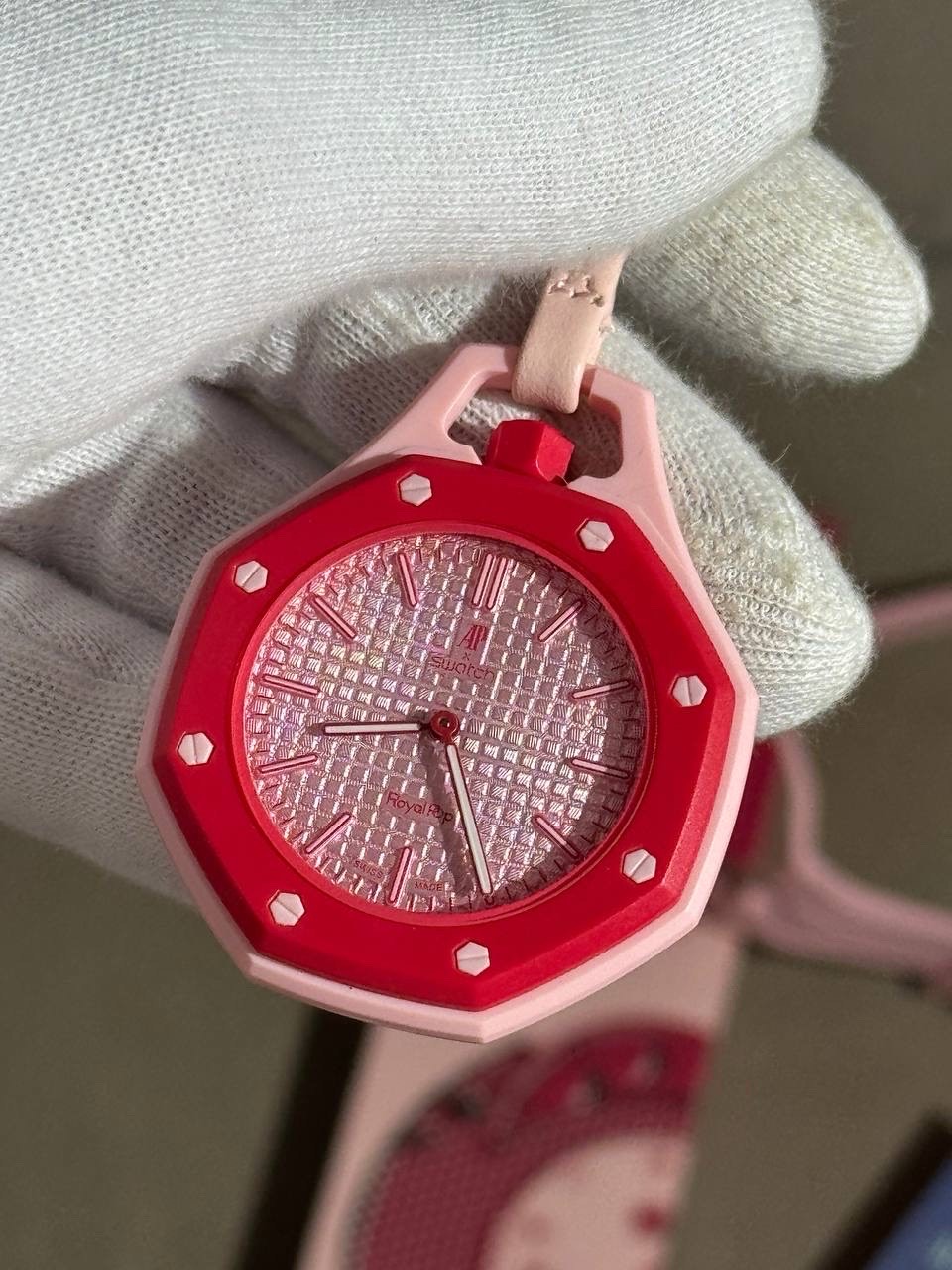 Часы Audemars Piguet x Swatch Royal Pop Otto Rosso — фото 8