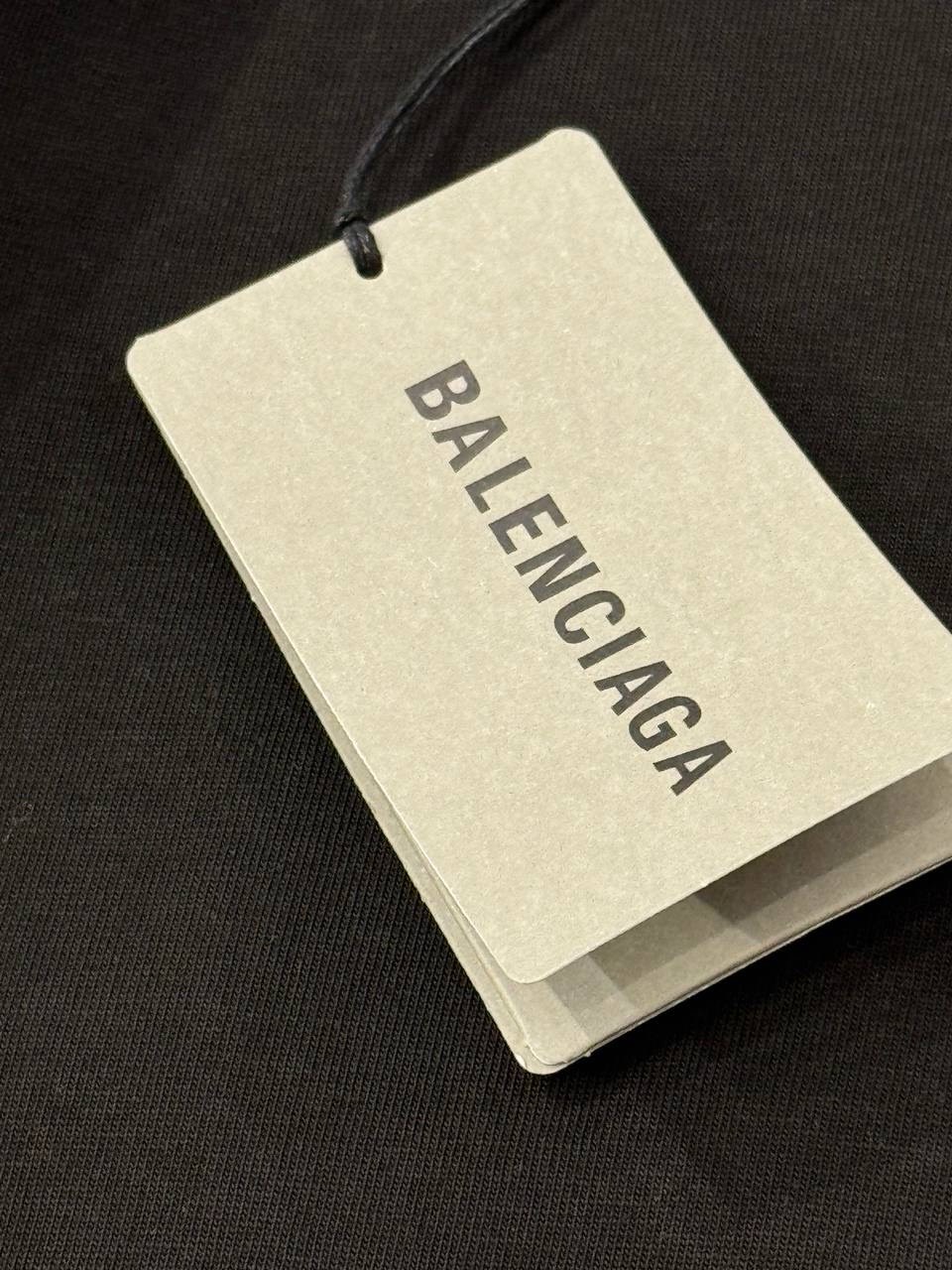 Футболка Balenciaga — фото 4