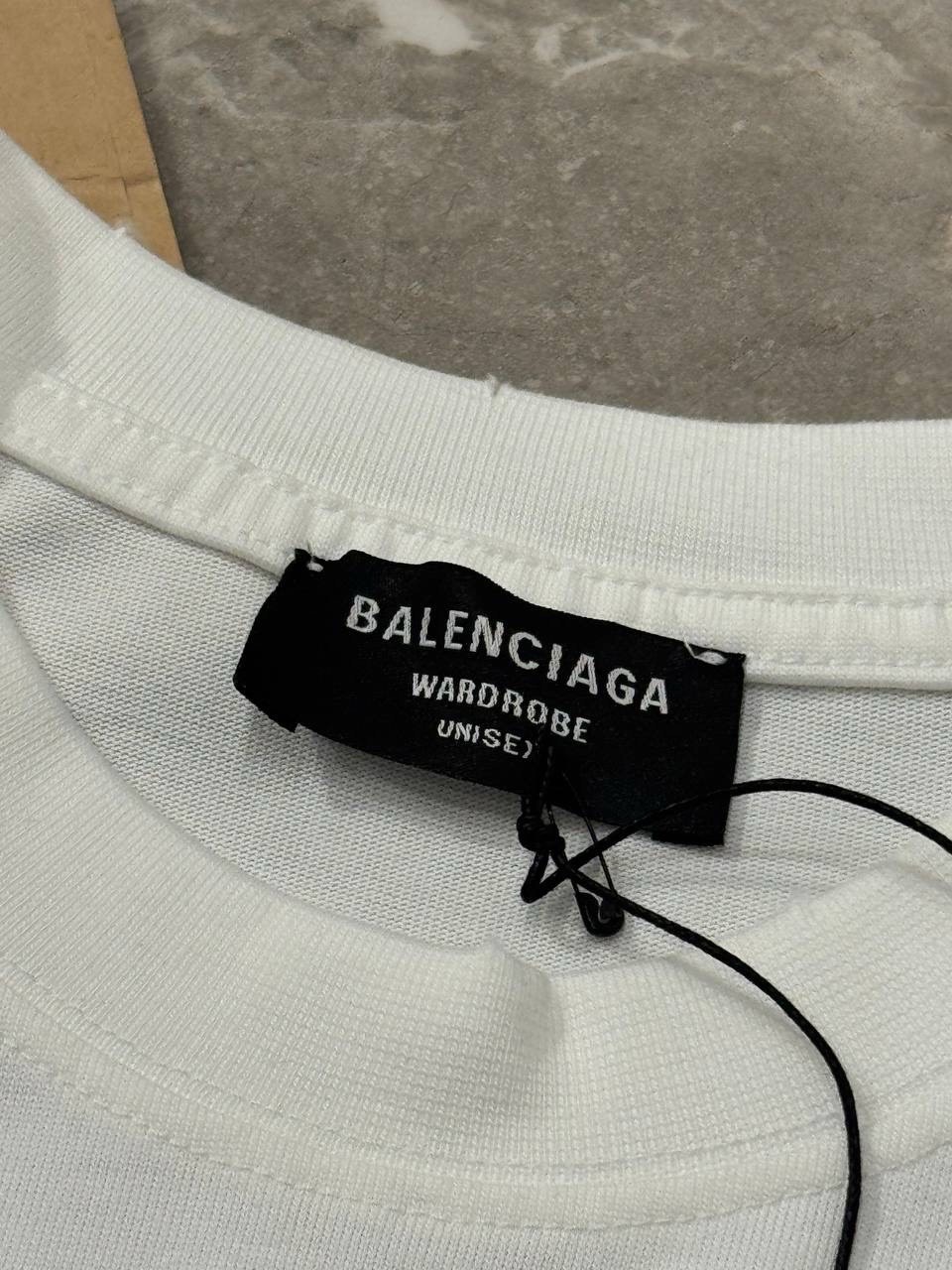 Футболка Balenciaga — фото 10