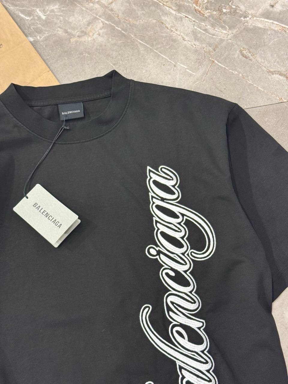 Футболка Balenciaga — фото 7