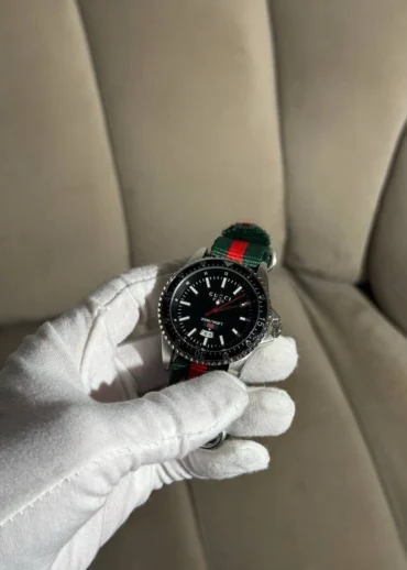 Часы Gucci Dive