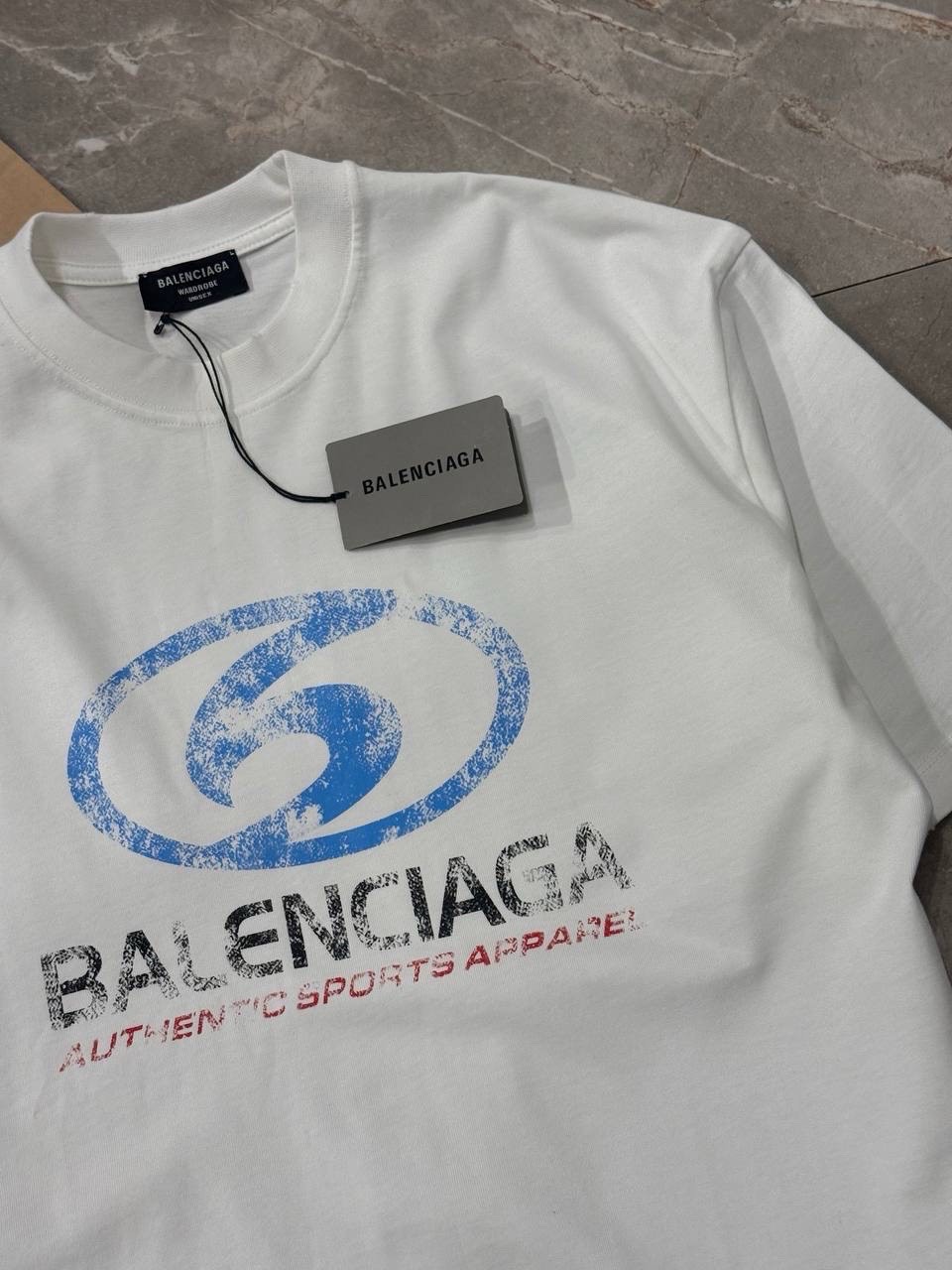 Футболка Balenciaga — фото 3