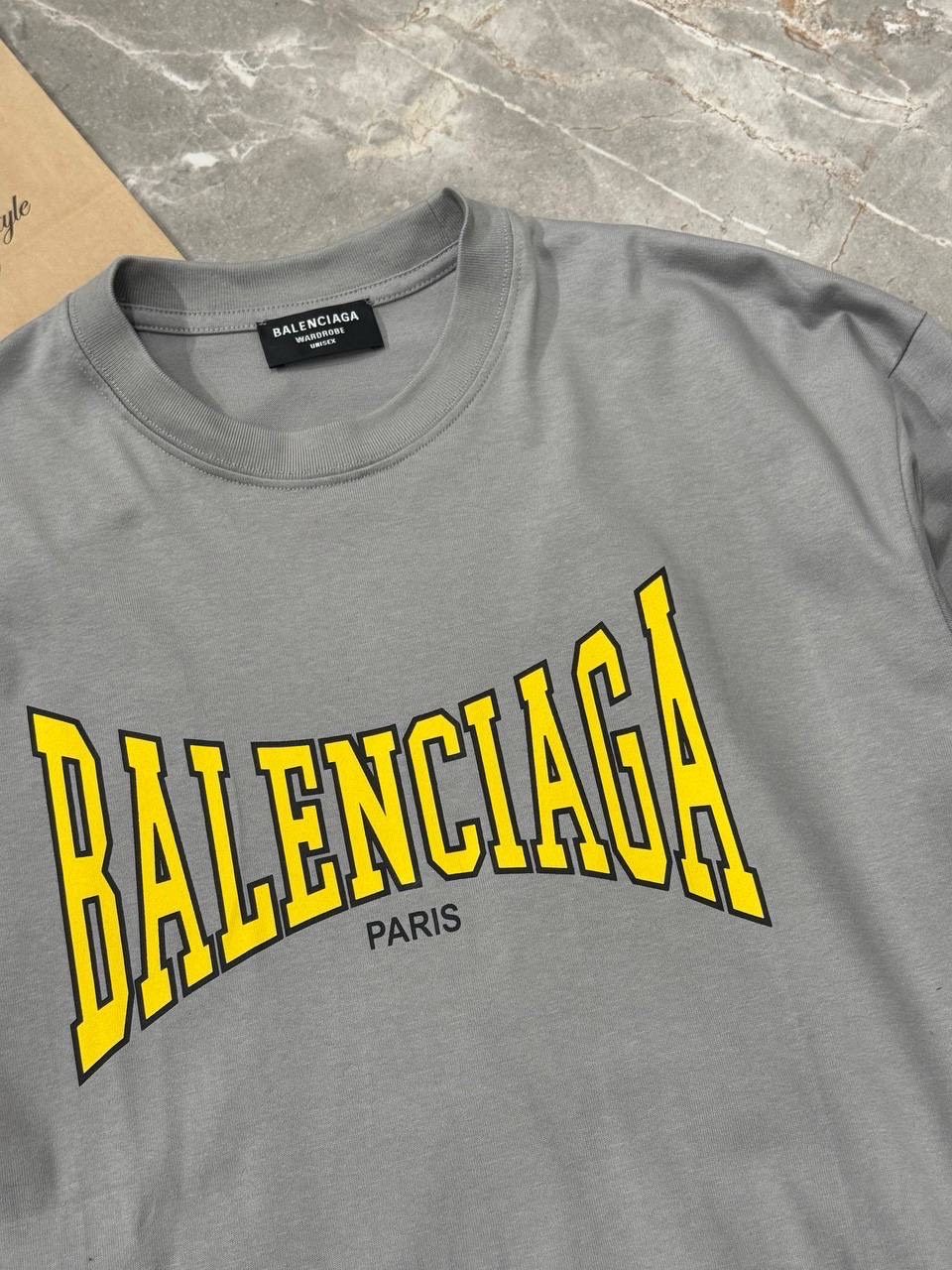 Футболка Balenciaga — фото 3