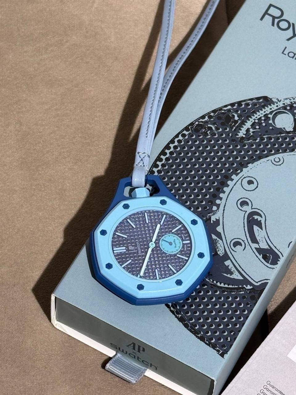 Часы Audemars Piguet x Swatch Royal Pop Lan Ba — фото 3