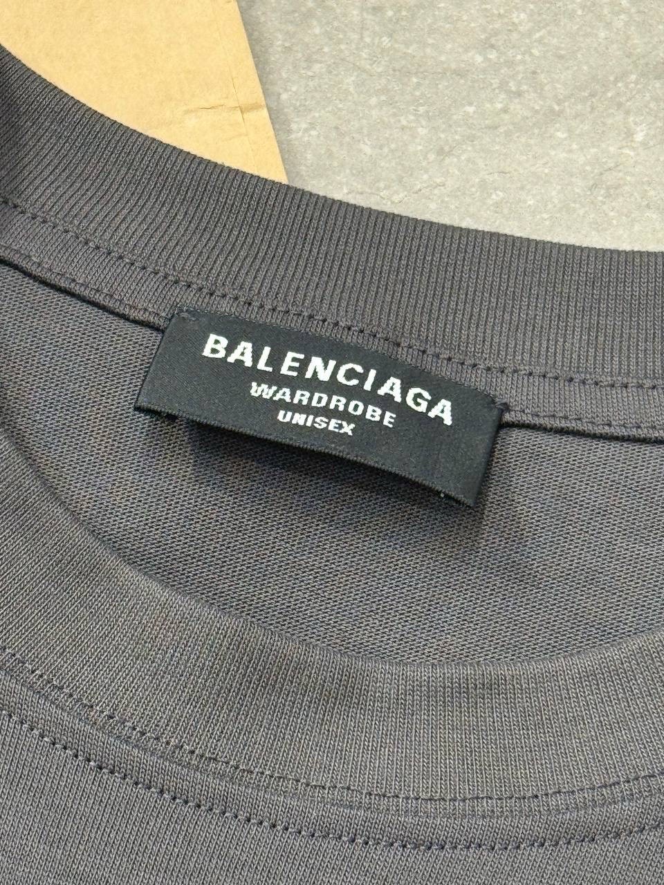 Футболка Balenciaga — фото 5