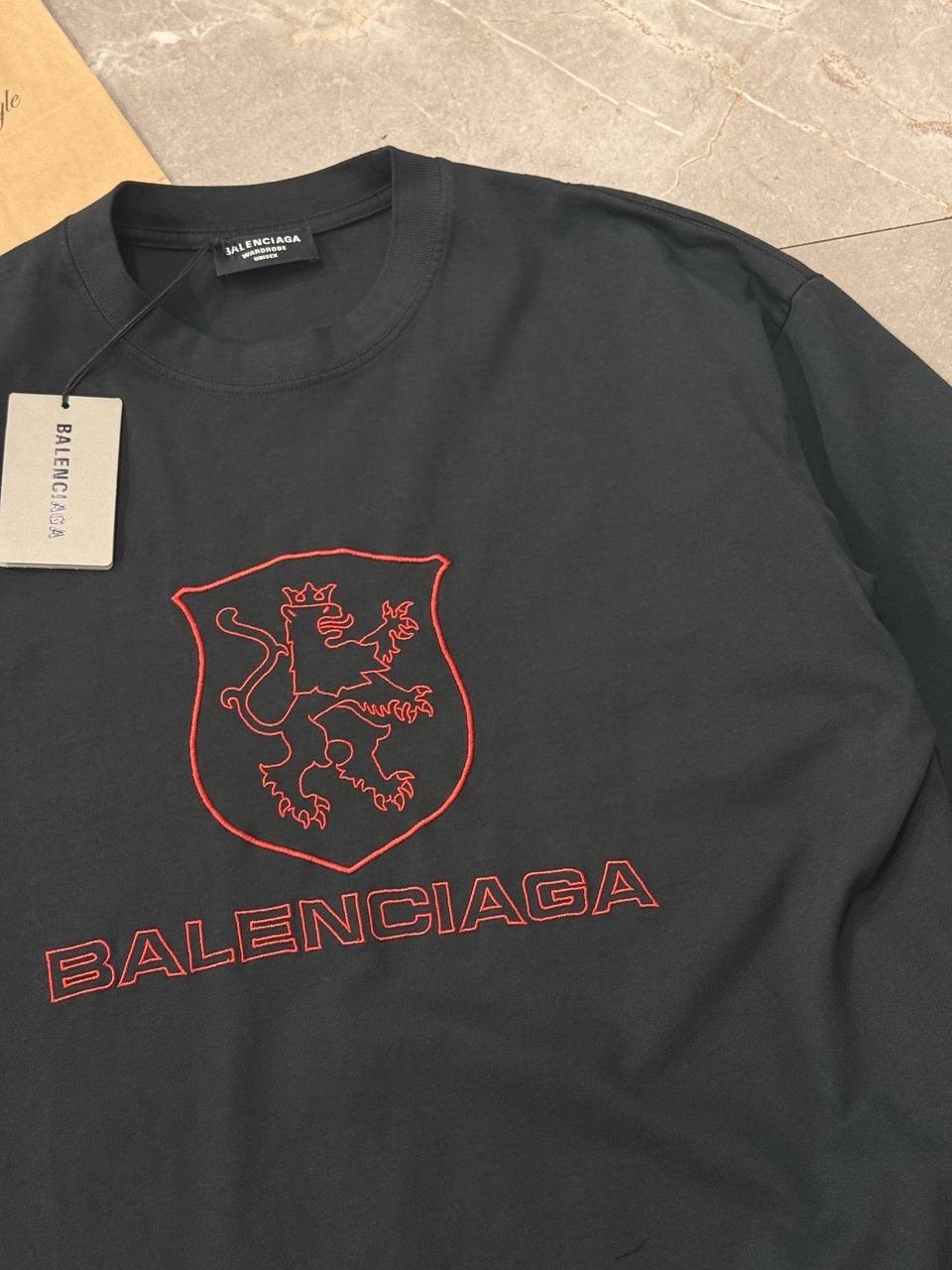 Футболка Balenciaga — фото 9