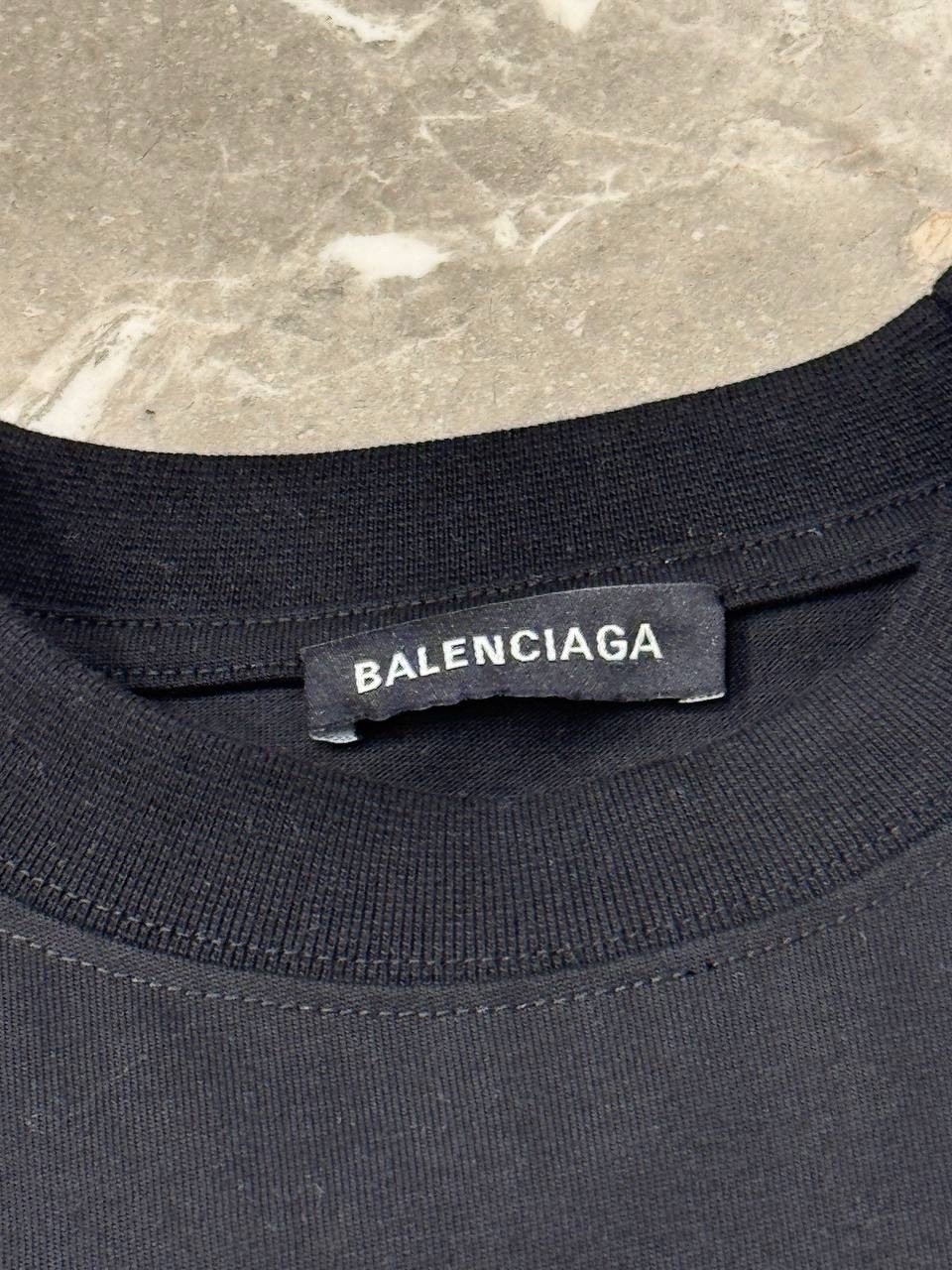 Футболка Balenciaga — фото 9