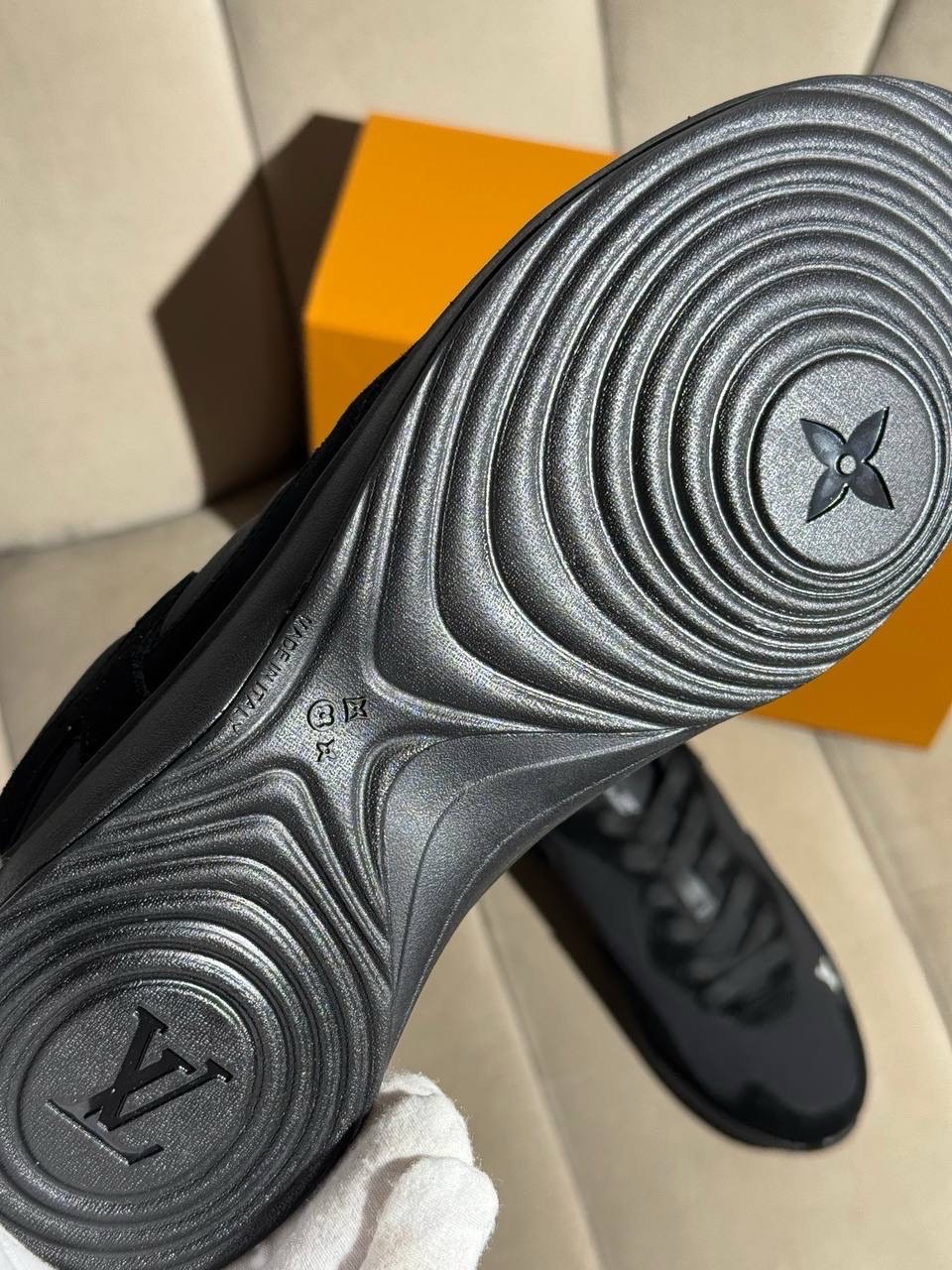 Кроссовки Louis Vuitton LV Drop 300 Sneaker — фото 5
