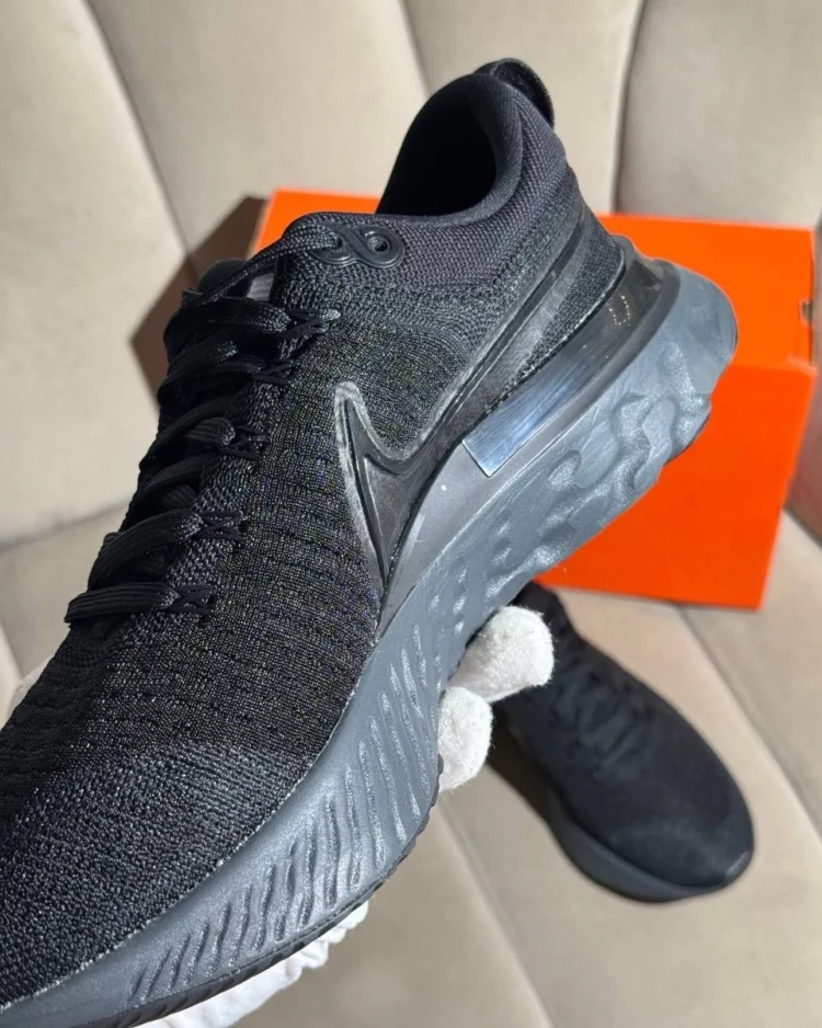 Кроссовки Nike React Infinity Run Flyknit 2 — фото 8