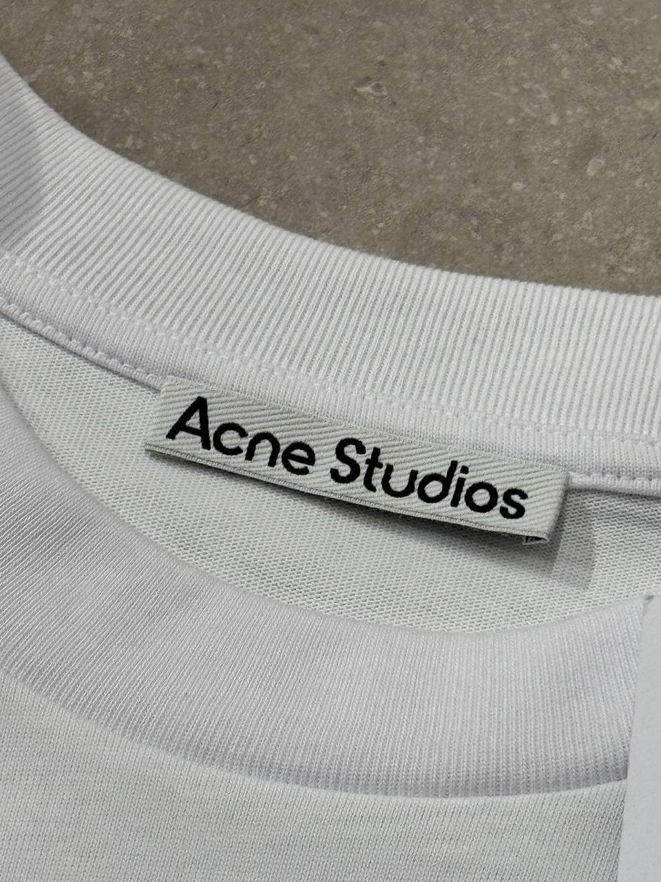 Футболка Acne Studios — фото 7