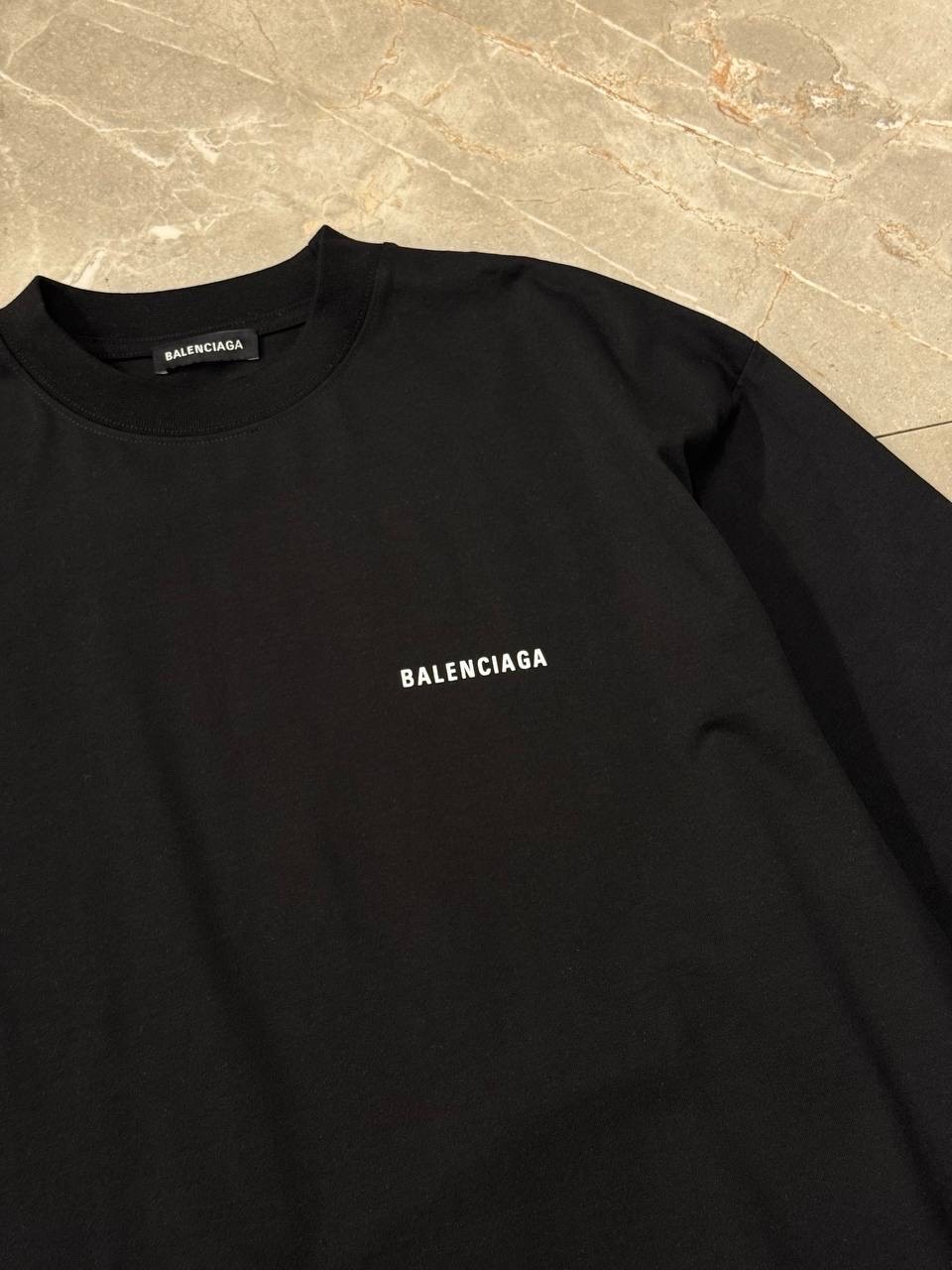 Футболка Balenciaga — фото 3
