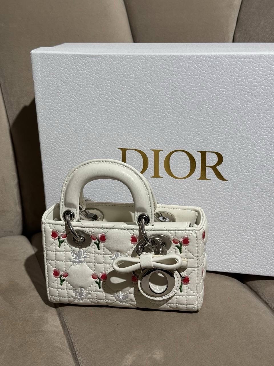 Сумка Dior Lady D-Joy — фото 1