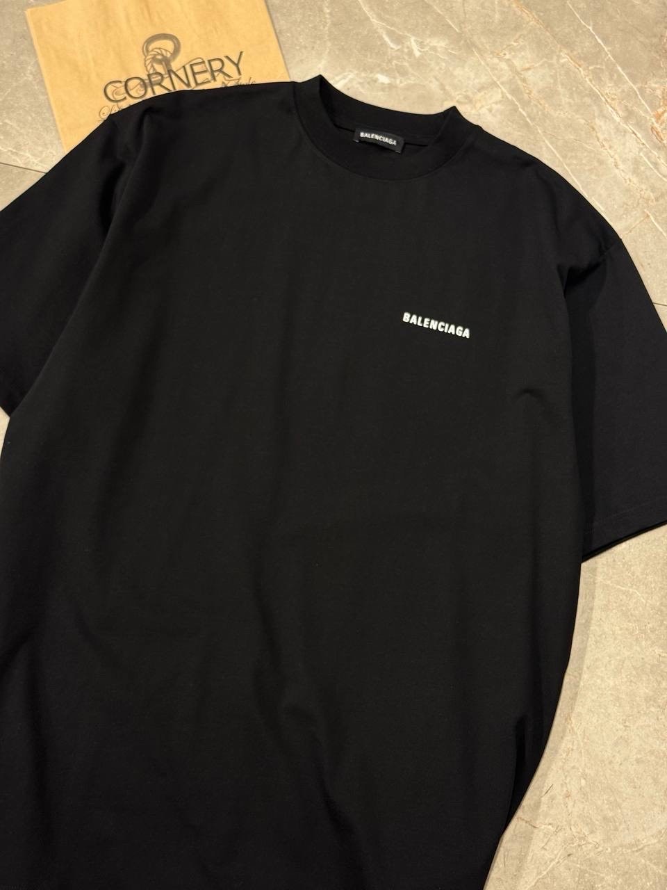 Футболка Balenciaga — фото 6
