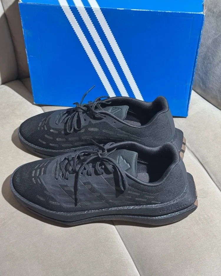 Кроссовки adidas Sneakers Flowboost JR5503 (Original) — фото 4
