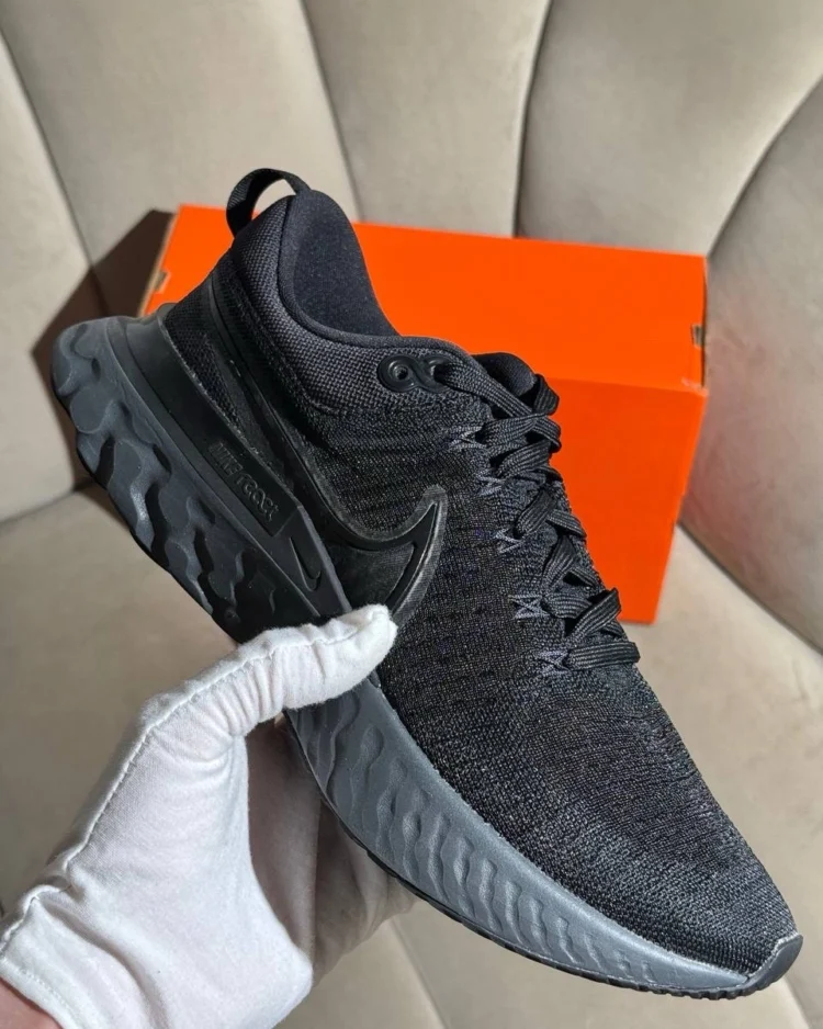 Кроссовки Nike React Infinity Run Flyknit 2 — фото 3