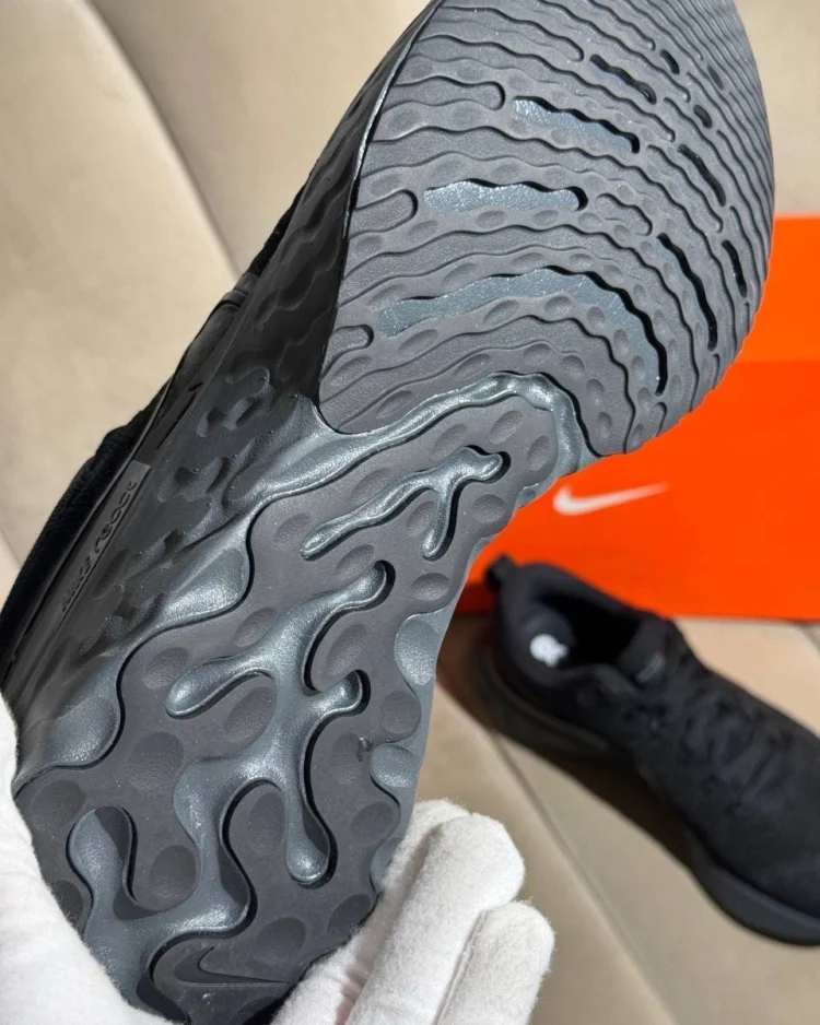 Кроссовки Nike React Infinity Run Flyknit 2 — фото 9
