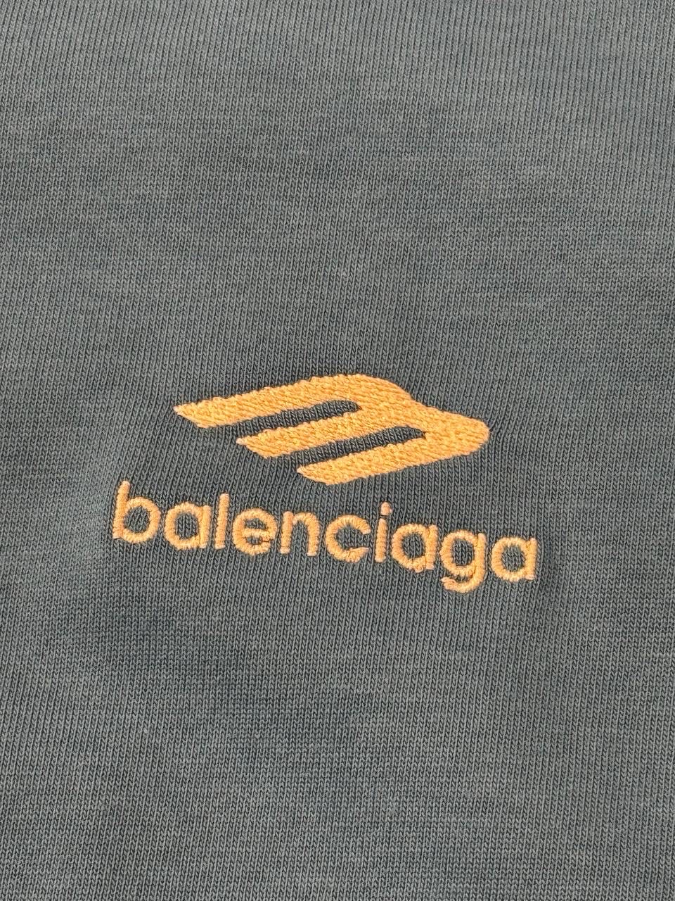 Футболка Balenciaga — фото 8