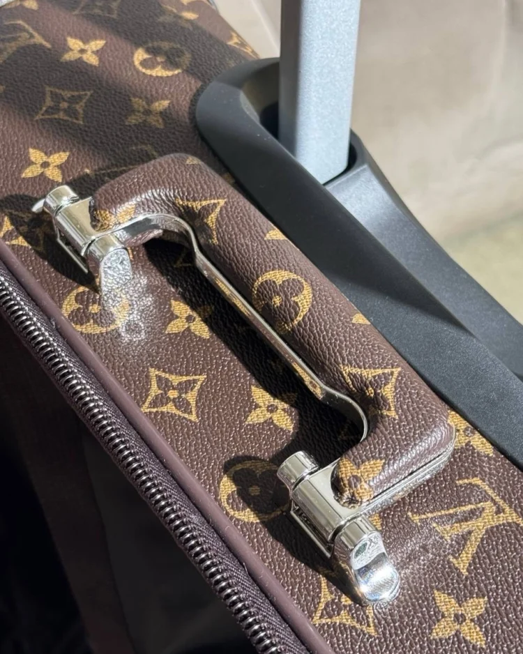 Чемодан Louis Vuitton — фото 6